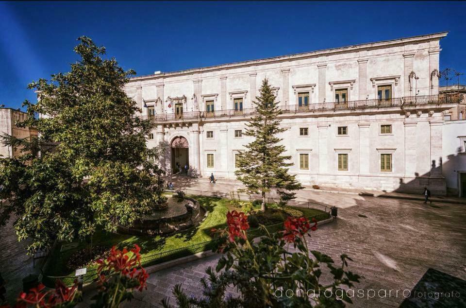 Casa Adele - Dimora Del 1700 Nel Centro Storico Bed & Breakfast Martina Franca Ngoại thất bức ảnh