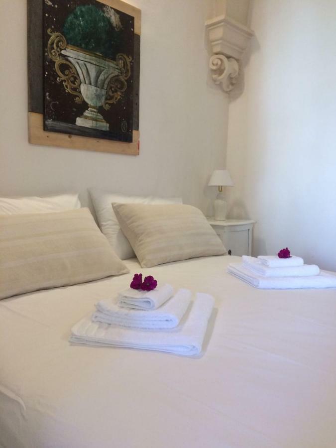 Casa Adele - Dimora Del 1700 Nel Centro Storico Bed & Breakfast Martina Franca Ngoại thất bức ảnh