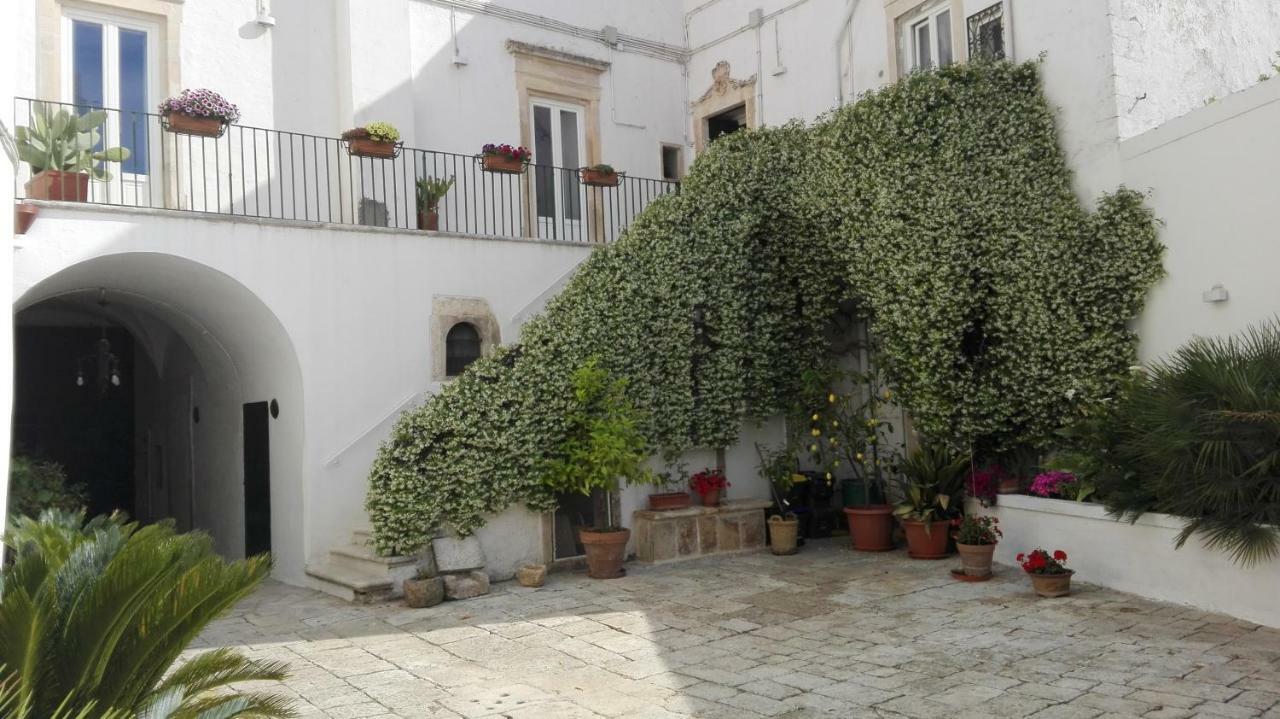 Casa Adele - Dimora Del 1700 Nel Centro Storico Bed & Breakfast Martina Franca Ngoại thất bức ảnh
